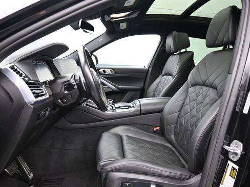 Used 2023 BMW X6 M50i w/ Climate Comfort Package AWD/4WD image 10