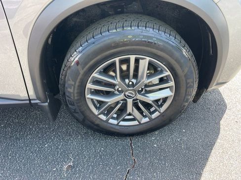 Used 2023 Nissan Rogue S FWD image 20