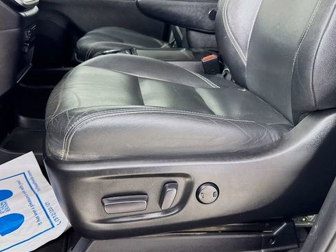 Used 2020 Toyota Sienna SE w/ SE Preferred Package image 24