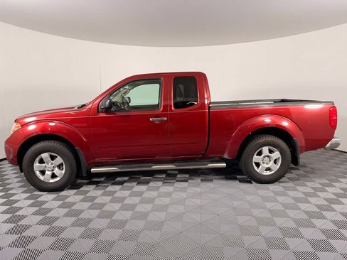 Used 2012 Nissan Frontier SV w/ SV Premium Utility Pkg AWD/4WD image 12