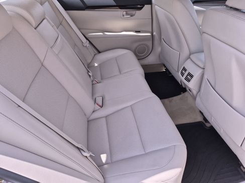 Used 2013 Lexus ES 350 w/ Luxury Pkg FWD image 21