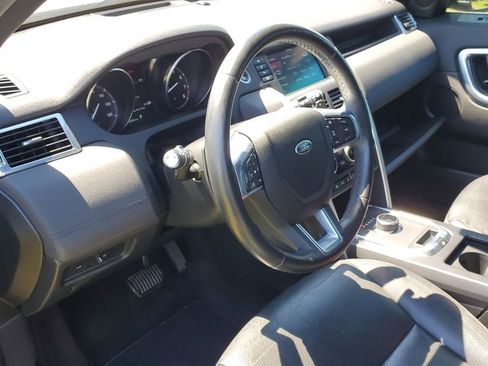 Used 2019 Land Rover Discovery Sport SE AWD/4WD image 10