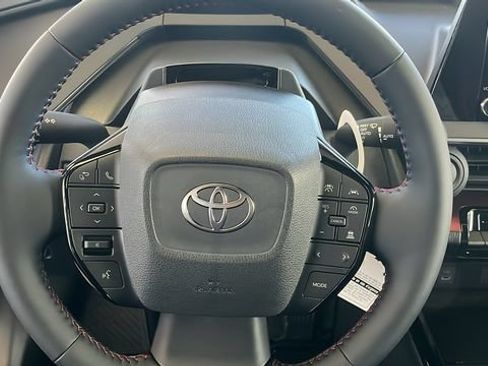 Used 2026 Toyota Prius Plug-In Hybrid FWD image 7