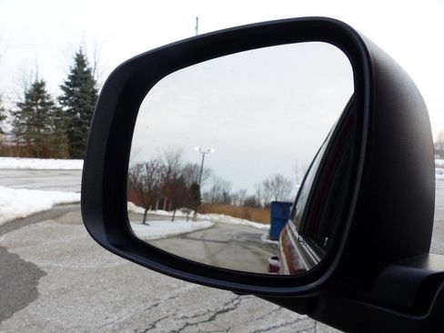 Used 2017 Dodge Grand Caravan SXT w/ Driver Convenience Group image 39