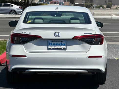 Certified 2024 Honda Civic Touring image 9