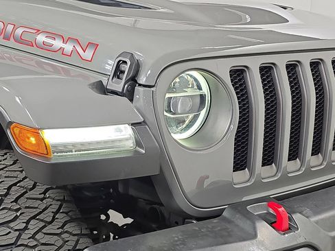 Used 2022 Jeep Wrangler Unlimited Rubicon w/ Xtreme Recon 35" Tire Package AWD/4WD image 12