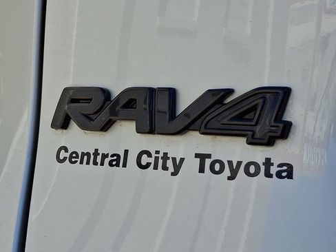 Used 2022 Toyota RAV4 XSE w/ XSE Grade Weather Package AWD/4WD image 30