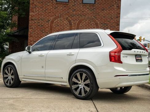 Used 2025 Volvo XC90 T8 Plus w/ Protection Package Premier AWD/4WD image 7
