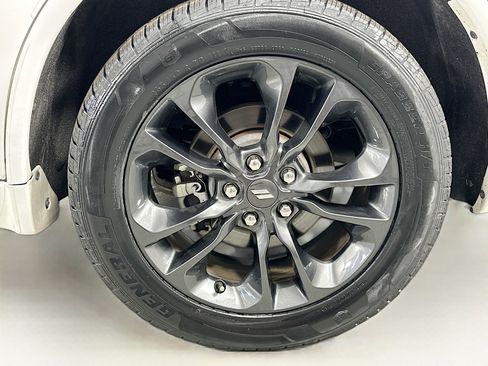 Used 2022 Dodge Durango GT image 32