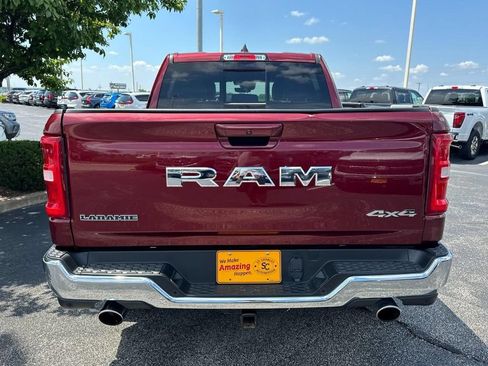 Used 2025 RAM 1500 Laramie AWD/4WD image 4