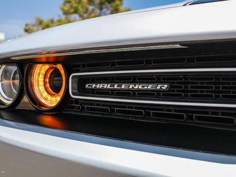 Used 2020 Dodge Challenger R/T RWD image 6