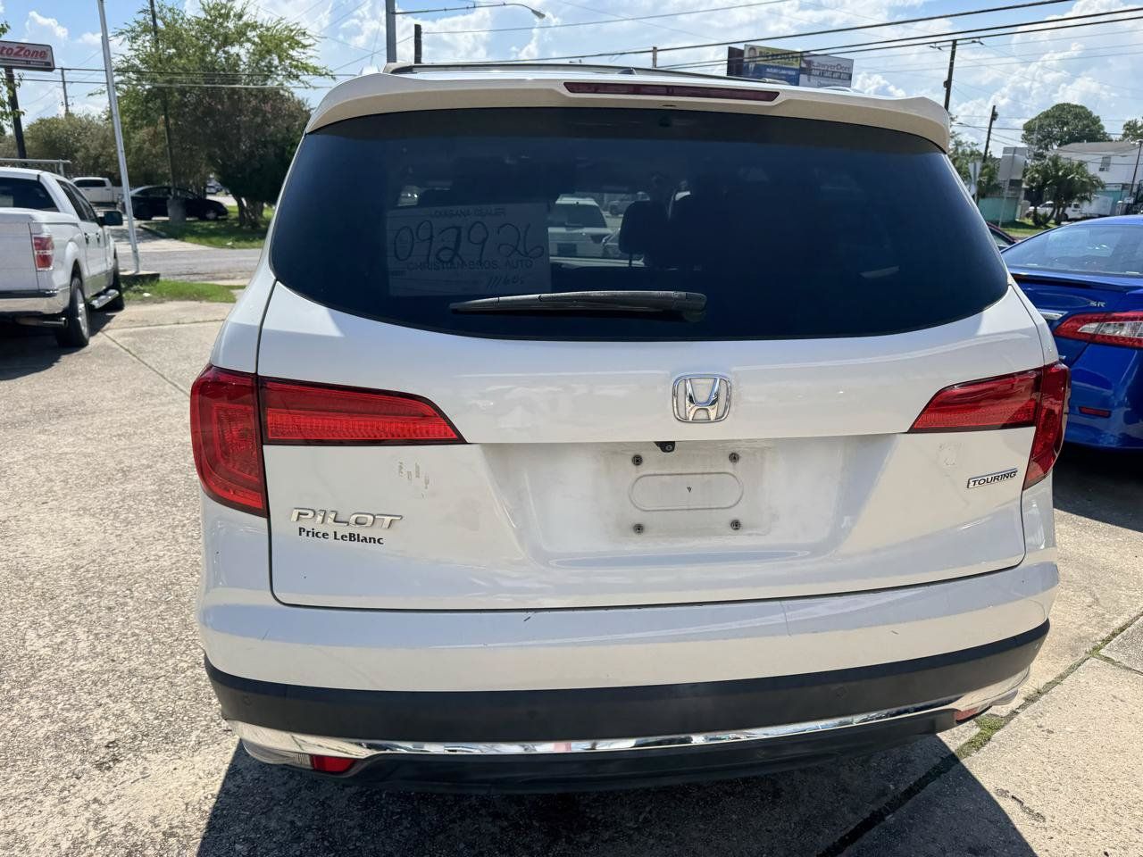 Used 2017 Honda Pilot Touring image 3