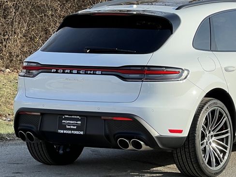 New 2026 Porsche Macan S image 9