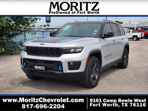 Used 2025 Jeep Grand Cherokee Trailhawk AWD/4WD image 1