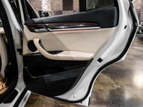 Used 2019 BMW X1 sDrive28i w/ Convenience Package FWD image 40