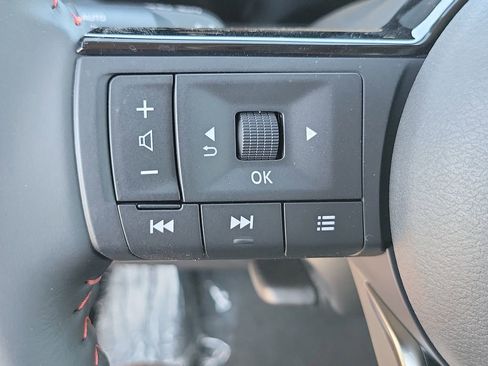 New 2026 Nissan Kicks SR w/ Cold Weather Package image 11