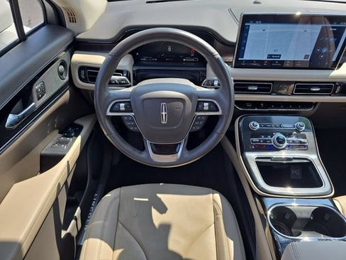 Used 2023 Lincoln Nautilus Reserve w/ Luxury Package AWD/4WD image 28