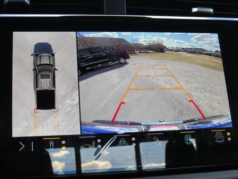 Certified 2023 GMC Sierra 1500 AT4 w/ Technology Package image 32