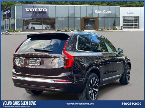 Certified 2025 Volvo XC90 B5 Core w/ Climate Package image 4