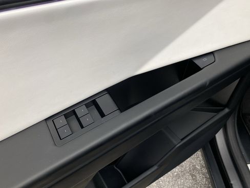 Used 2024 Tesla Cybertruck Cyberbeast image 59