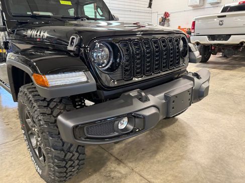 New 2026 Jeep Gladiator Sport image 2