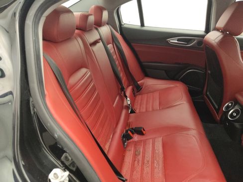 Used 2019 Alfa Romeo Giulia Ti Sport w/ Quick Order Package 22U Sport image 19