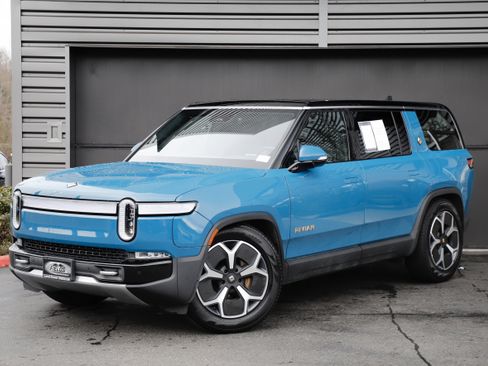 Used 2023 Rivian R1S Adventure image 1
