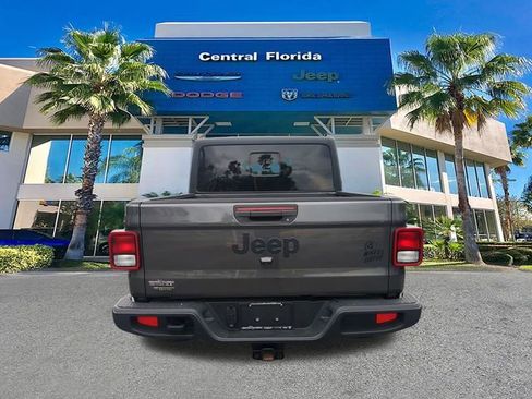 Used 2022 Jeep Gladiator Willys image 6