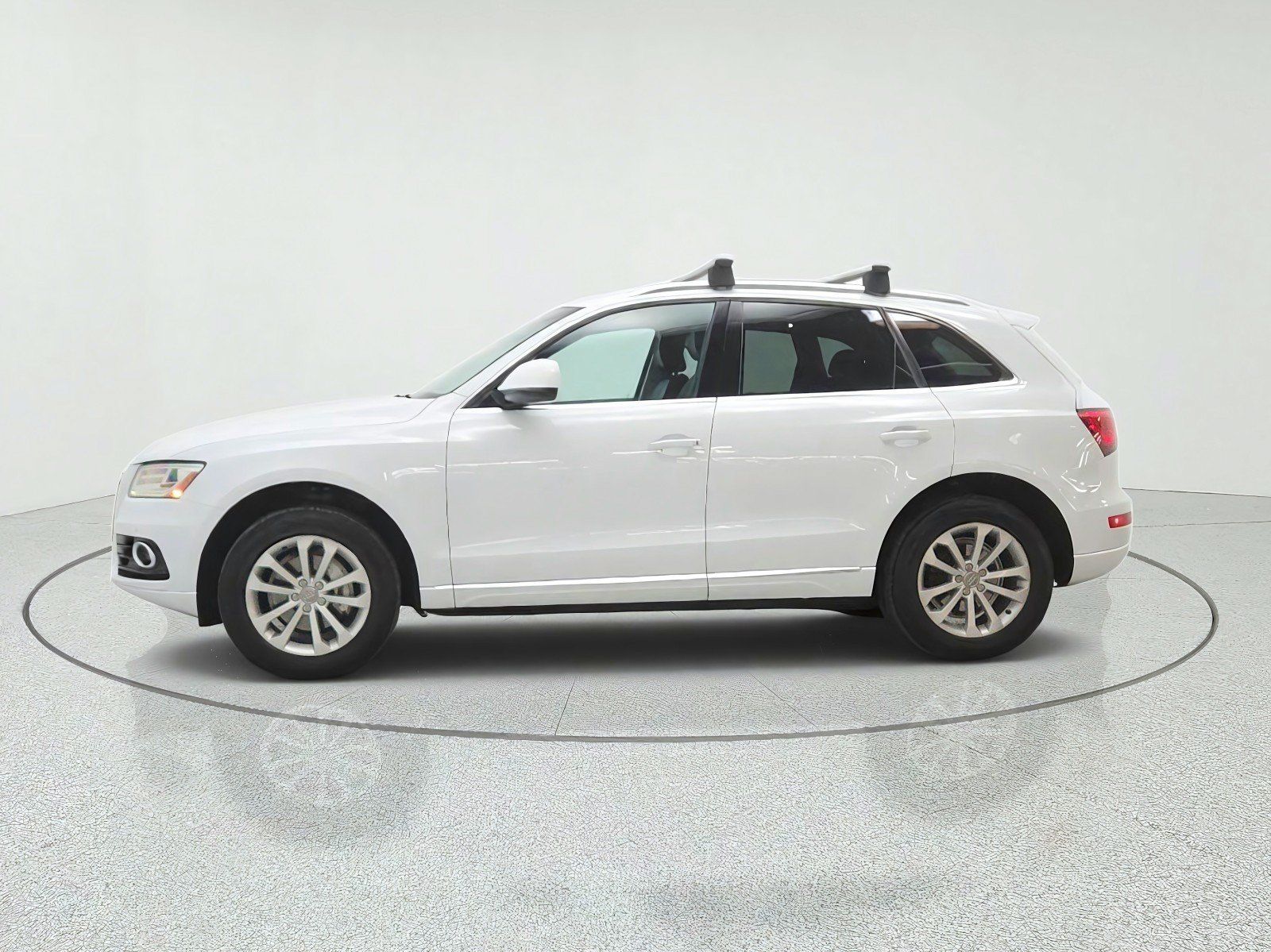 Used 2016 Audi Q5 2.0T Premium Plus w/ Technology Package AWD/4WD image 8