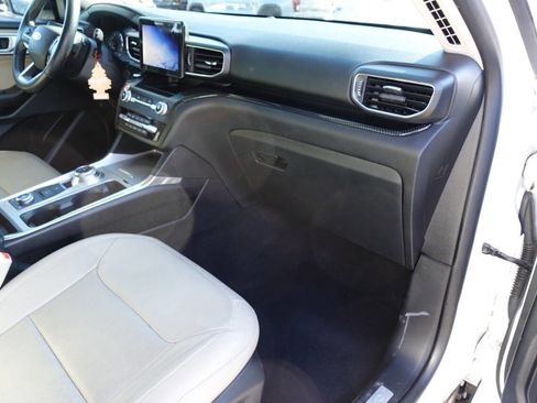 Used 2020 Ford Explorer Limited image 42
