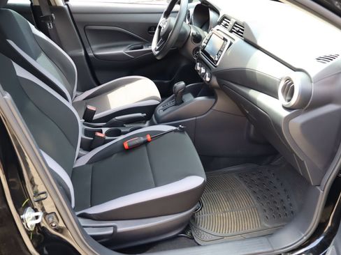 Used 2025 Nissan Versa S w/ Trunk Package FWD image 18