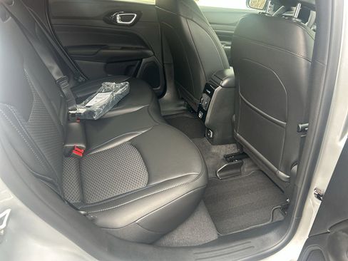 New 2026 Jeep Compass Latitude image 23