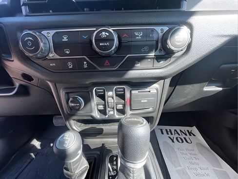 New 2025 Jeep Gladiator Sport image 11