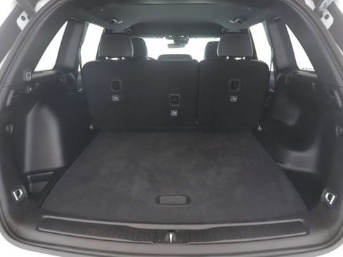 Used 2025 Jeep Grand Cherokee Limited image 28