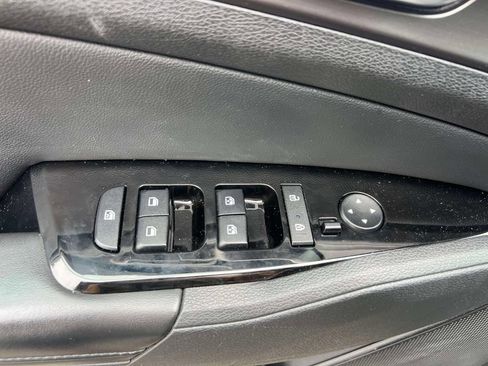 Used 2024 Kia Sportage EX AWD/4WD image 18