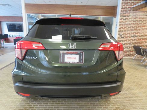 Used 2016 Honda HR-V EX image 5