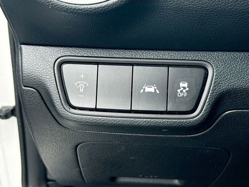 Certified 2021 Kia Forte LXS FWD image 13