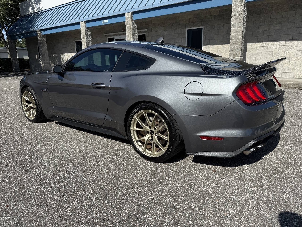 Used 2022 Ford Mustang GT Premium w/ GT Performance Package RWD image 6
