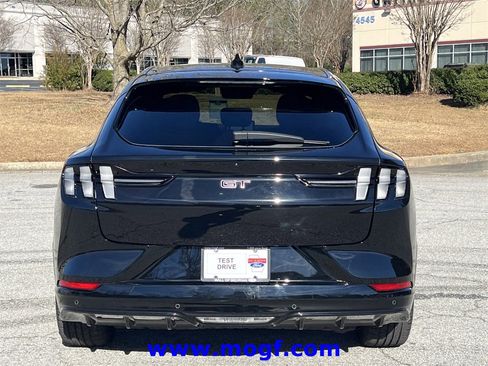 Certified 2022 Ford Mustang Mach-E GT w/ GT Performance Edition image 27