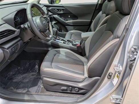 Certified 2025 Subaru Crosstrek 2.5i Limited w/ Popular Package #4A image 12