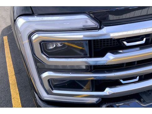 Used 2024 Ford F350 Platinum image 30