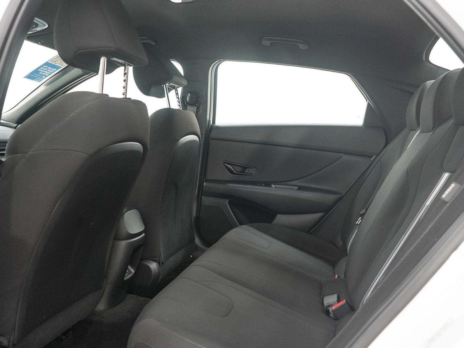 Used 2025 Hyundai Elantra SEL FWD image 13