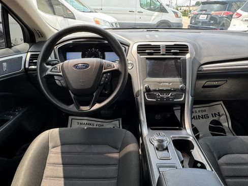 Used 2020 Ford Fusion SE FWD image 39