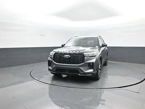 New 2026 Ford Explorer ST-Line RWD image 3
