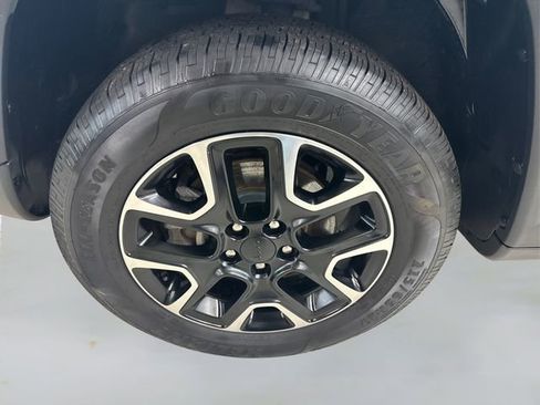 Used 2021 Jeep Compass Trailhawk image 18