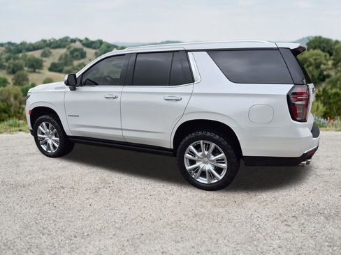 Used 2024 Chevrolet Tahoe High Country w/ Premium Package AWD/4WD image 7