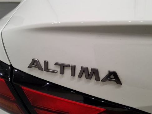 Used 2024 Nissan Altima 2.5 S image 40