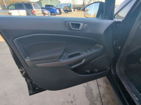 Used 2020 Ford EcoSport SE image 11