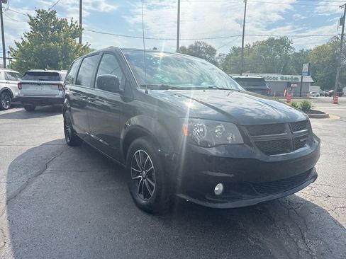 Used 2018 Dodge Grand Caravan GT FWD image 4