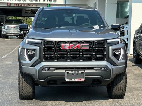 New 2025 GMC Canyon Elevation w/ Convenience Package image 3